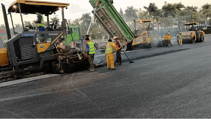 惠州产业园沥青道路施工